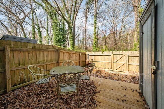 Building Photo - 229 Mannings Ln