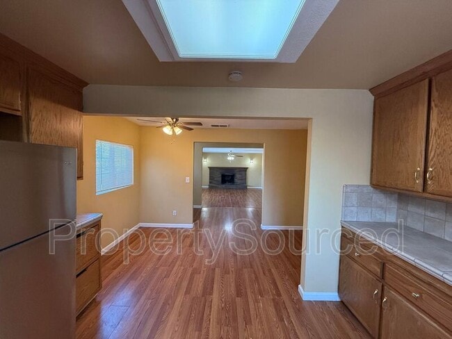 Building Photo - 524 E Krell Ln