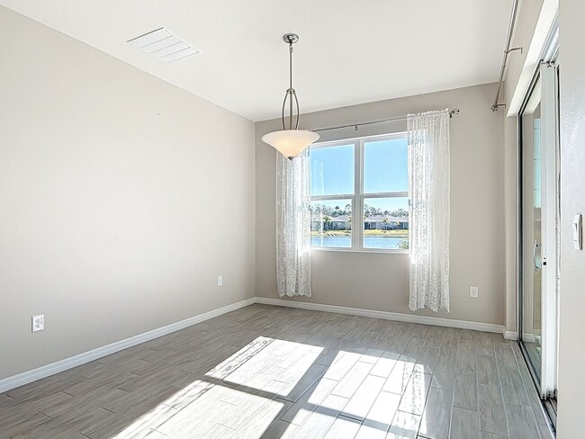 Building Photo - Beautiful Oak Leaf Preserve 3 Bedroom 2 Bathroom Smart Home