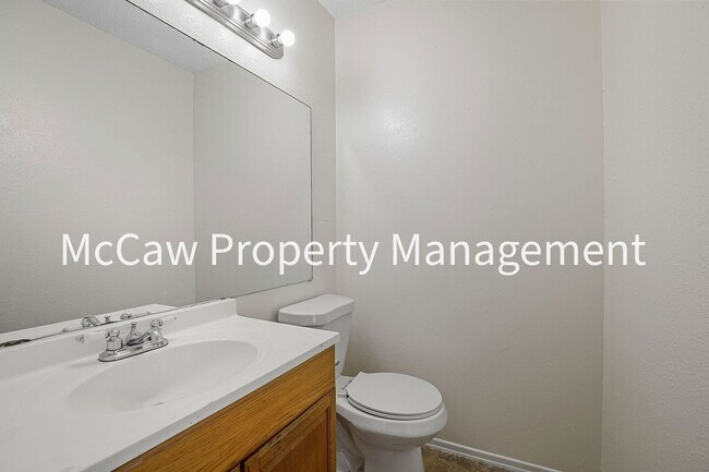 Building Photo - 14306 Seminole Dr