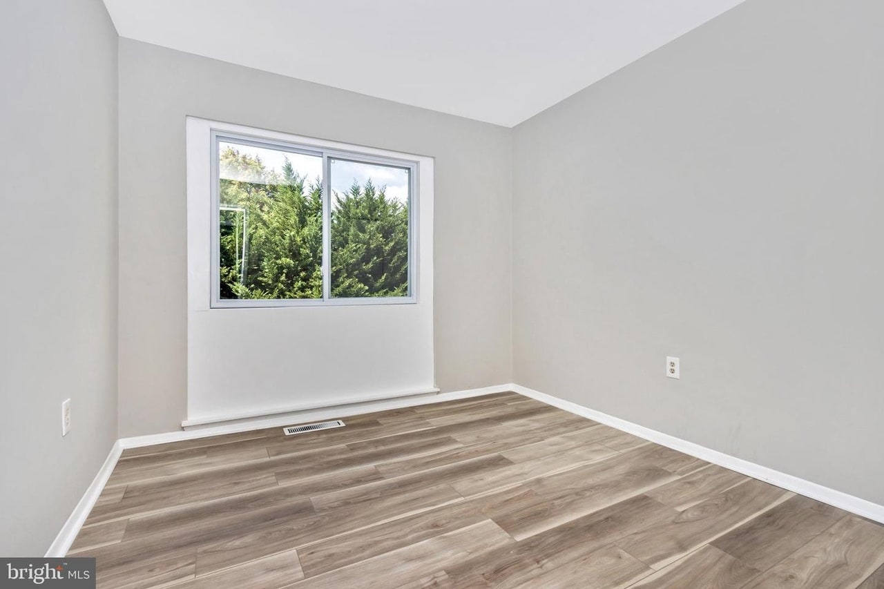 Building Photo - 7249 Mill Run Dr