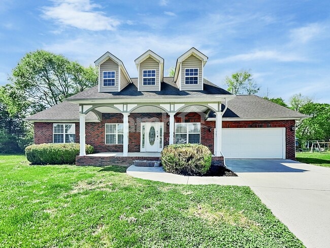 Building Photo - 5412 Singh Ln