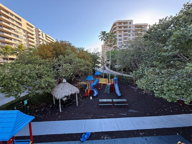 Building Photo - 201 Crandon Blvd