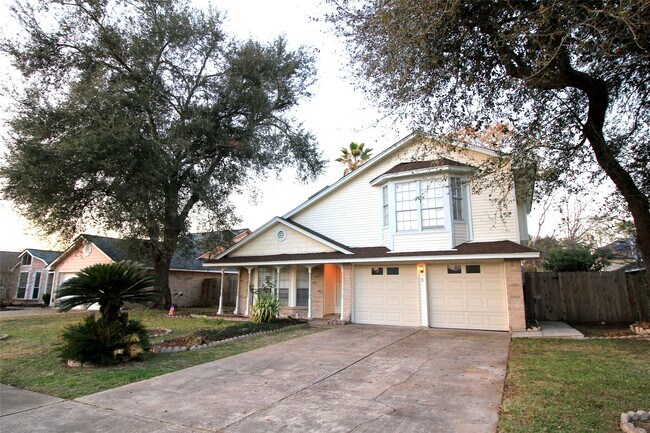 Building Photo - 15614 Barbarossa Dr