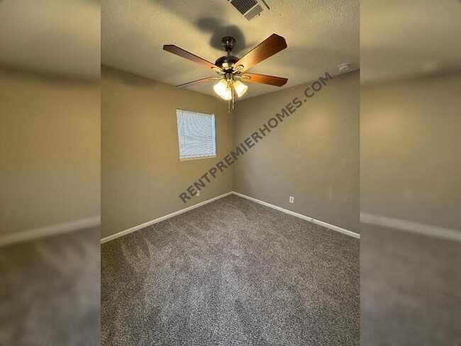 Building Photo - 1001 Ferrell Dr