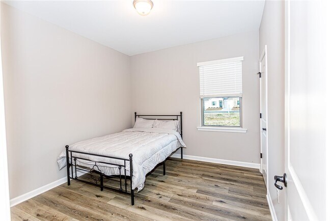 Guest Room 2 - 2931 Niccoline Way