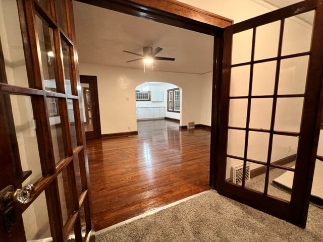 Building Photo - 426 S Edison Ave