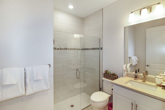 Building Photo - 9884 Bright Water Dr