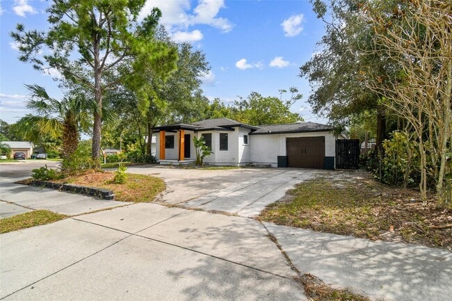 Building Photo - Clearwater 2/1 updated  SFH