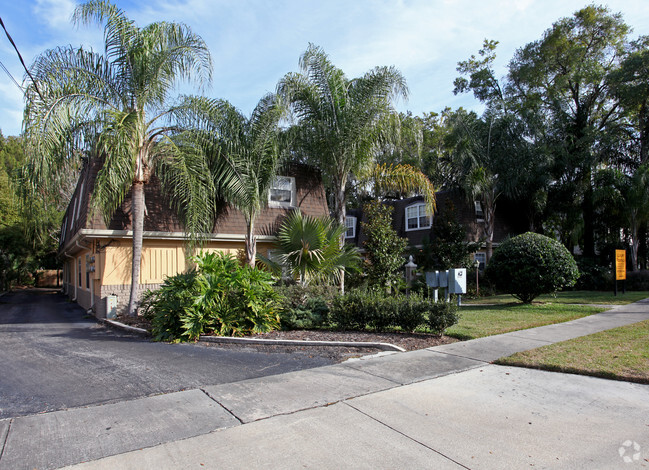 Building Photo - Highland Flats