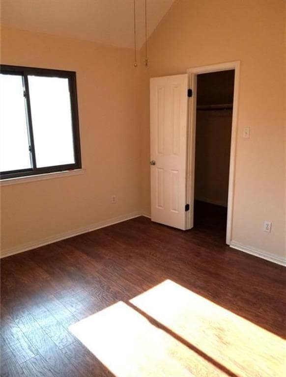 Building Photo - 406 Settlers Valley Dr