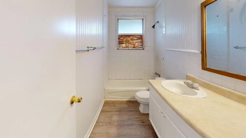 Building Photo - 5687 Atlee Ave