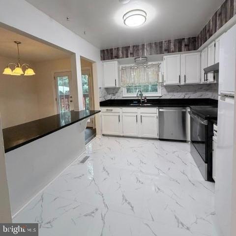 Building Photo - 14934 Lady Madonna Ct