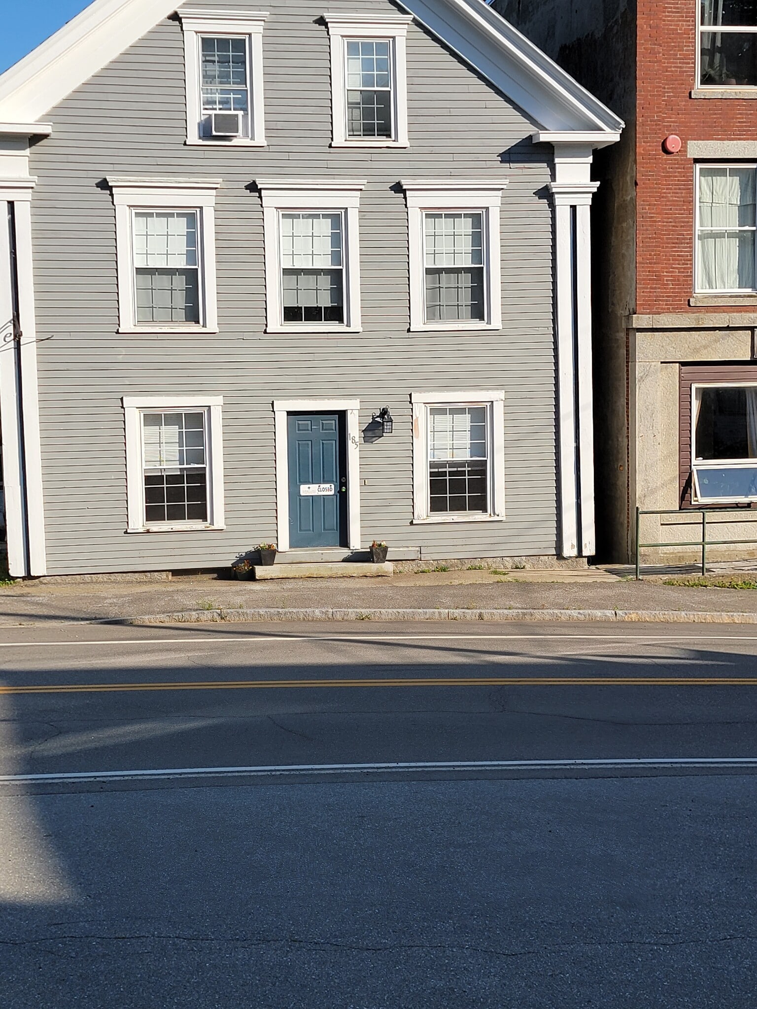 Building Photo - 185 Main St
