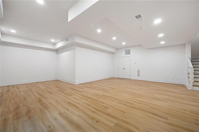 Building Photo - 3487 Habersham Rd NW
