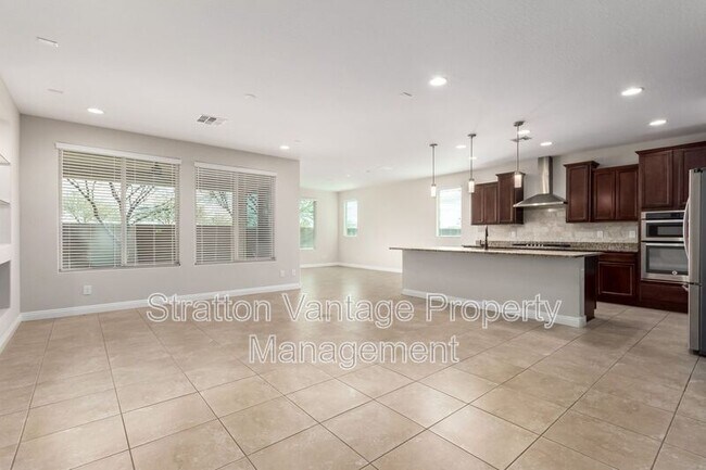 Building Photo - 5575 Cinder Brk Wy