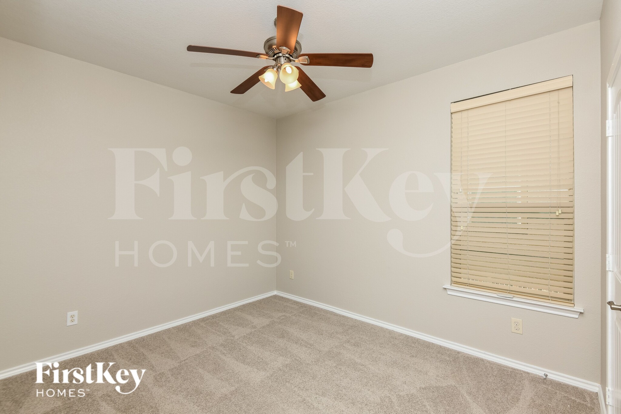 Building Photo - 3017 Beaver Creek Dr