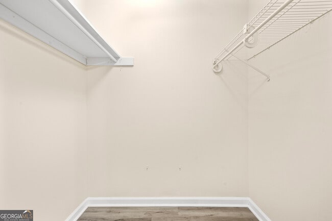 Building Photo - 3698 Fairlane Dr NW