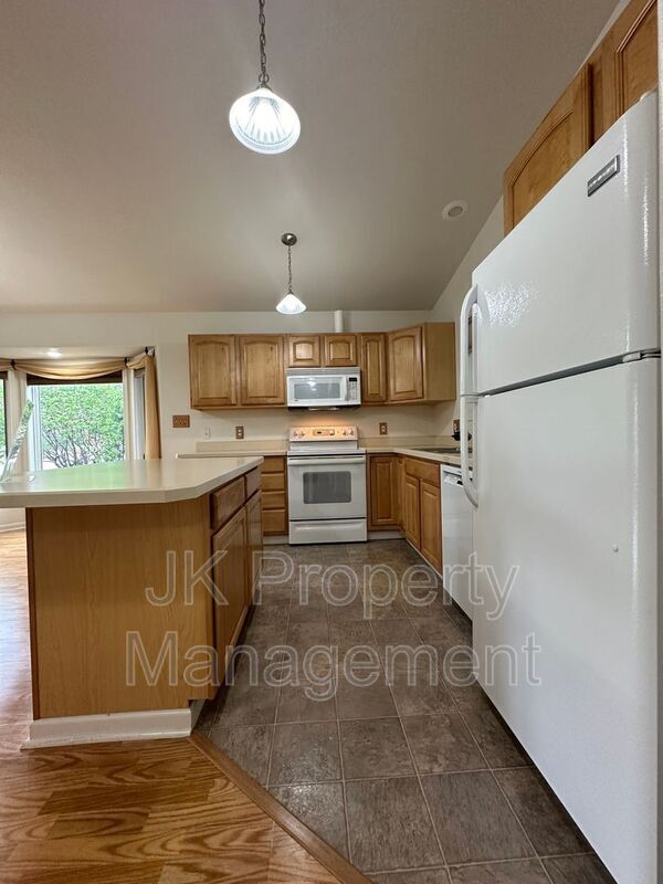 Building Photo - 3209 Wild Rose Ln