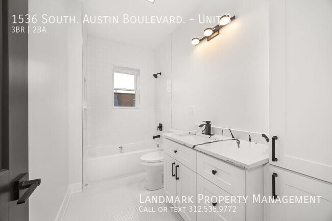 Building Photo - 1536 S Austin Blvd