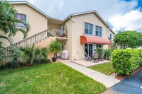 Building Photo - 622 Waterside Dr