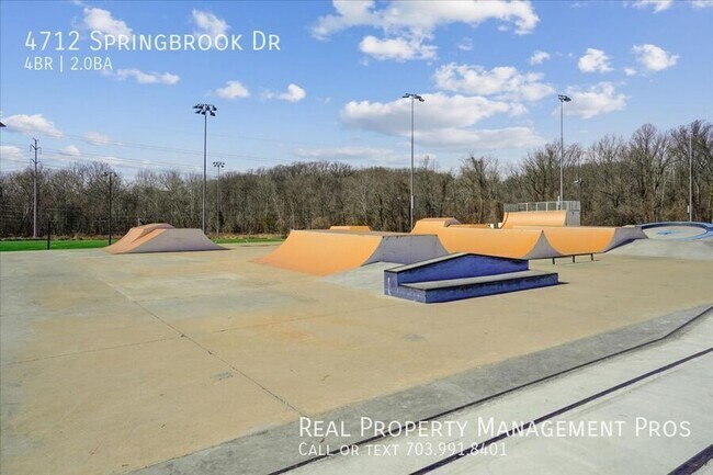Building Photo - 4712 Springbrook Dr