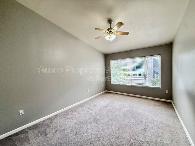 Building Photo - 1146 Opal St