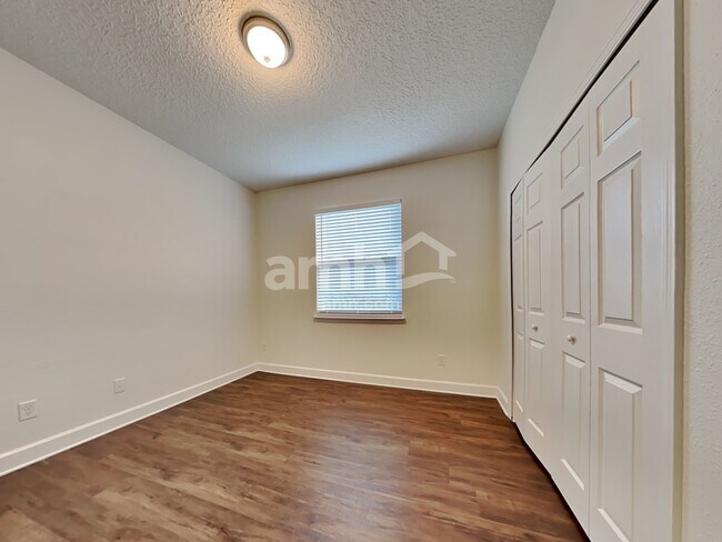 Building Photo - 321 Gianna Way