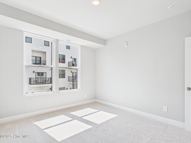 Building Photo - 1251 Shaw View Aly