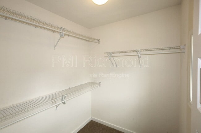 Building Photo - 10506 Marions Way
