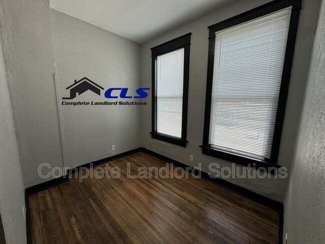 Building Photo - 15 1/2 N 14th