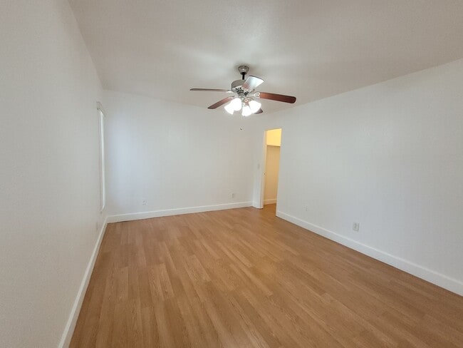 Building Photo - 10 Winding Ridge Rd