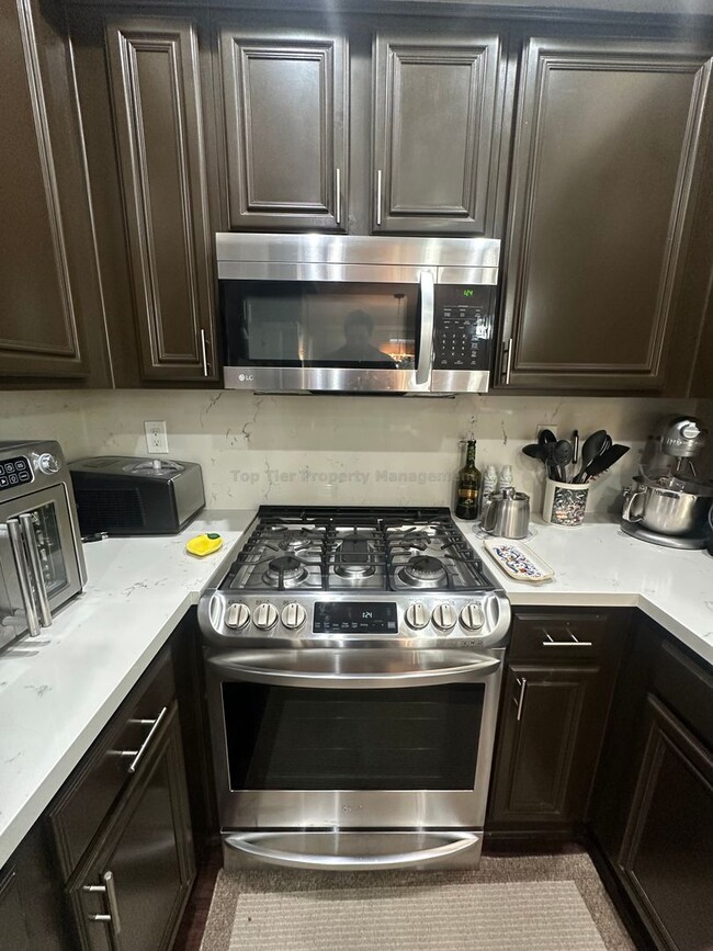 Building Photo - Rarely Available Townhome in Highly Sought after Portico-Rancho Carrillo