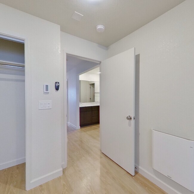 Building Photo - 2437 Piedmont Ave