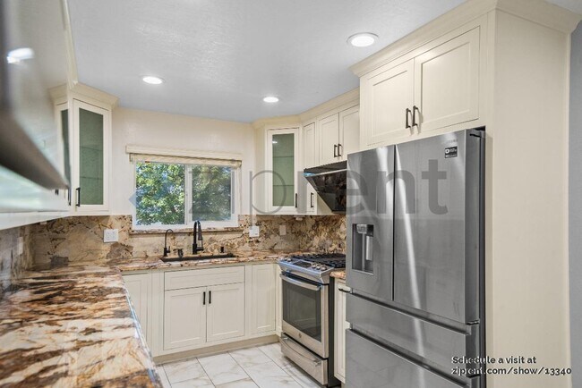 Building Photo - 6186 Alvord Way