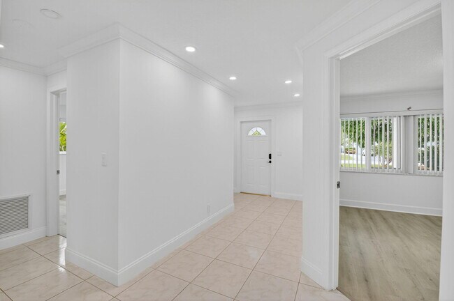 Building Photo - 4599 Brady Blvd
