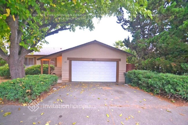 Building Photo - 401 Baylor Dr