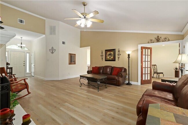 Building Photo - 4-bedroom, 1-story home with dedicated office space and large backyard!