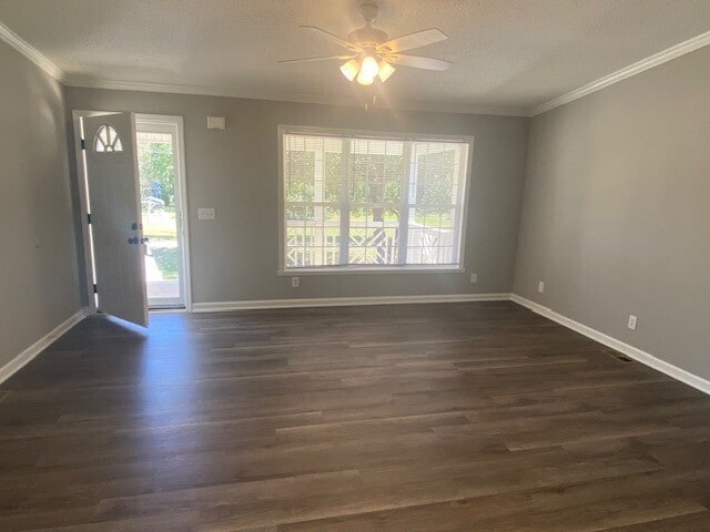 Building Photo - 1417 Woodcrest Dr