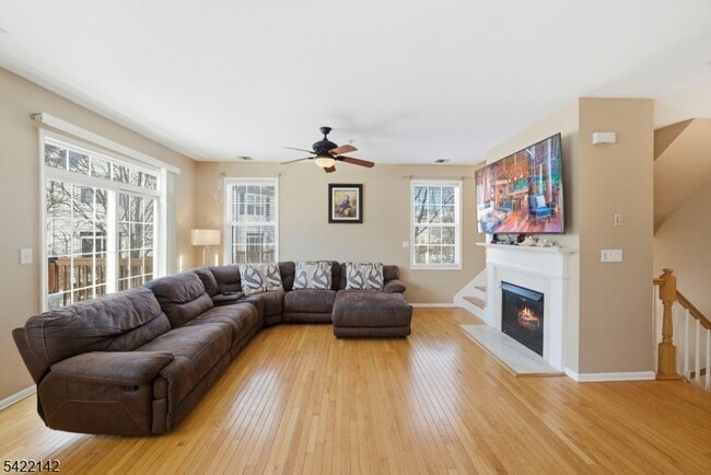 Building Photo - 154 George Russell Way