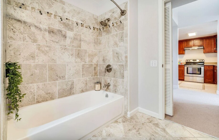 Bathroom - 555 10th St