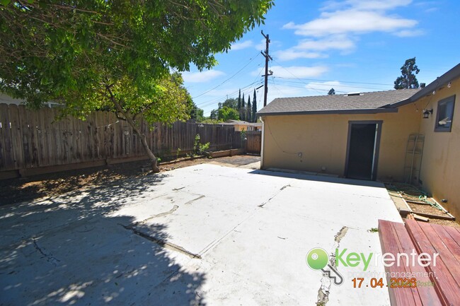 Building Photo - Renovated 4 Bedroom Home with Gourmet Kitchen & Lush Backyard in Concord