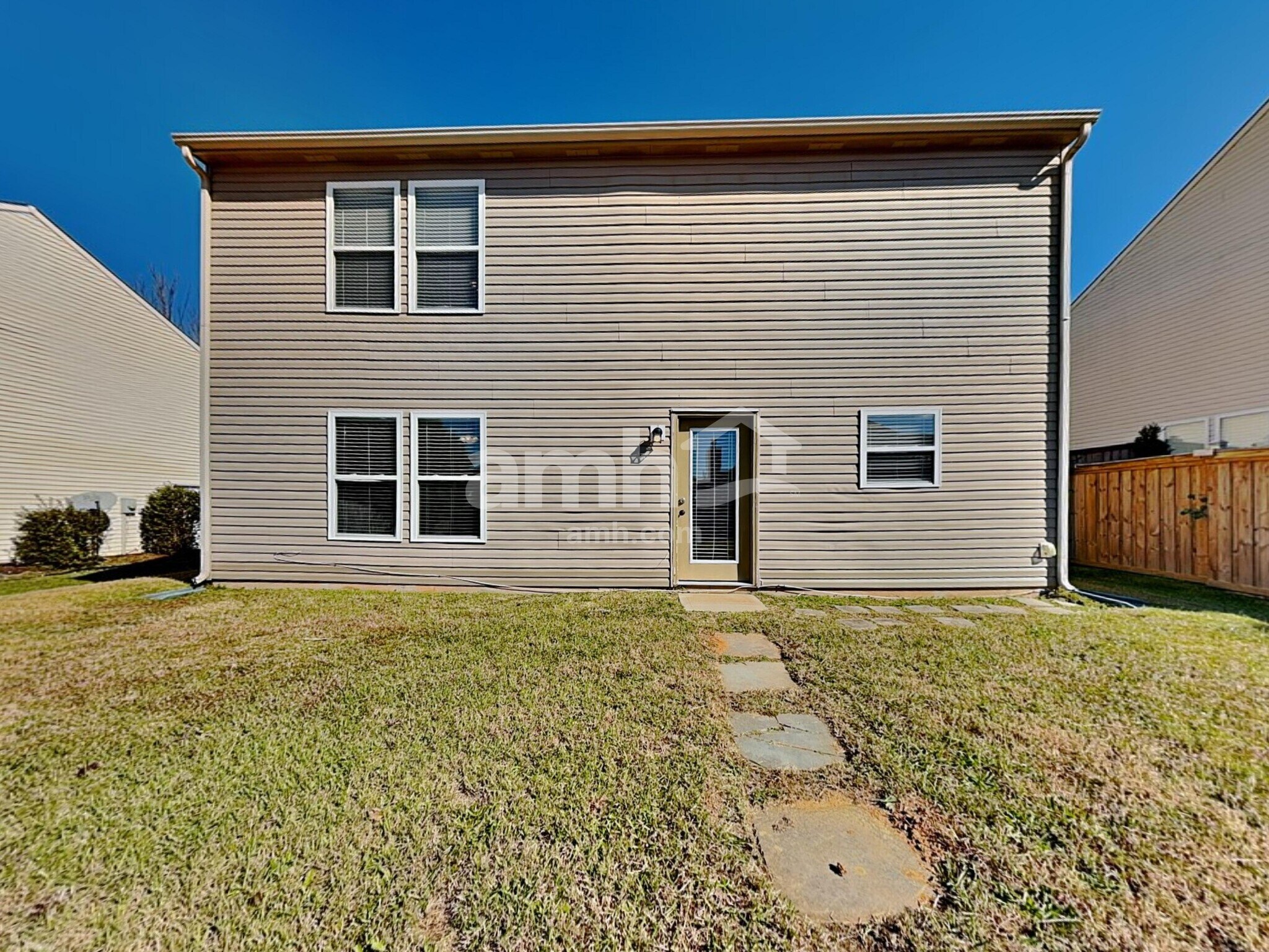 Building Photo - 205 Farm Springs Rd