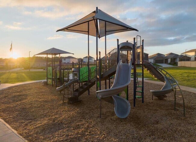 Building Photo - 14802 Calderon Dr