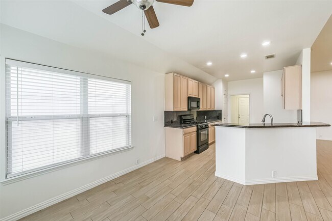 Building Photo - 2122 Louetta Spring Dr