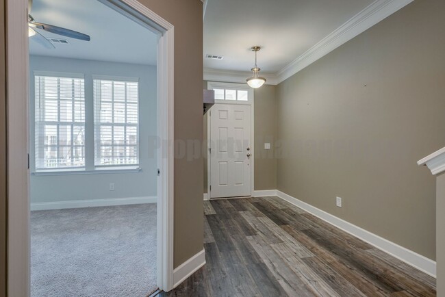 Building Photo - Beautiful Three Bedroom, Three and Half Ba...