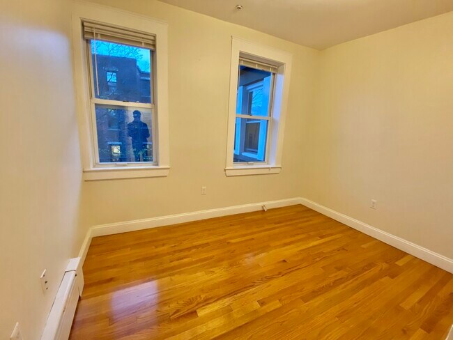 Building Photo - 24 Fenway