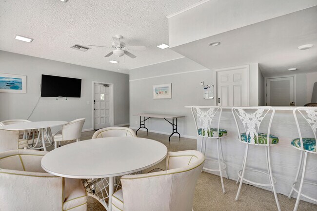 Building Photo - 911 Ocean Dr