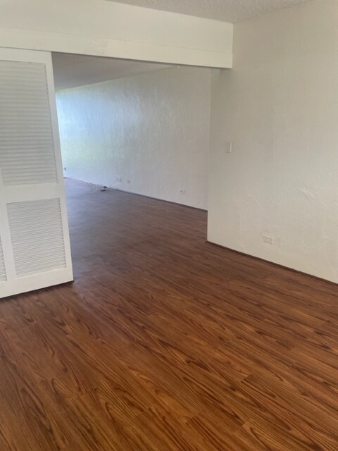 Building Photo - 87-561-561 Farrington Hwy