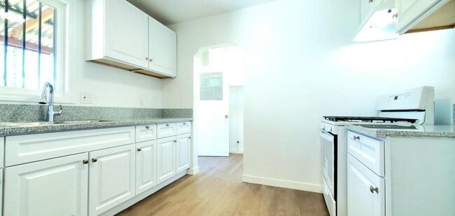 Building Photo - 3106 San Pierre Dr